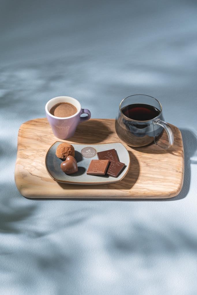 【終了しました】北陸新幹線福井・敦賀開業記念！GODIVA café「福井コラボ カカオテイスティングセット～オリジナル越前焼の器で楽しむチョコレート～」